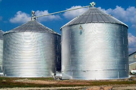 Keep Stored Grain Cool and Dry This Summer