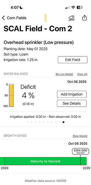 SCAL Field app screen showing water balance deficit and growth stage reaching maturity.