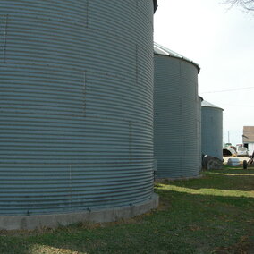 Farm grain bins