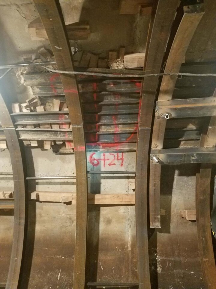 Tunnel ceiling at midpoint of first breach