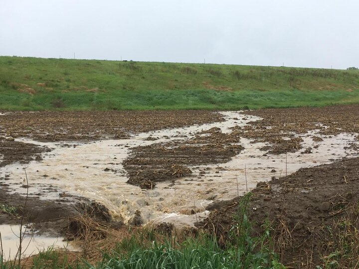 Erosion in corn stubble