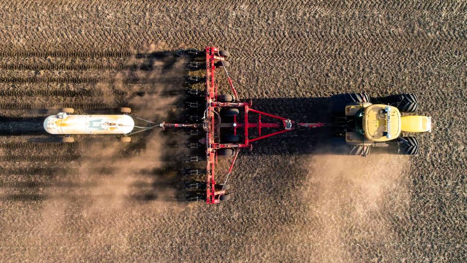 Anhydrous application in field