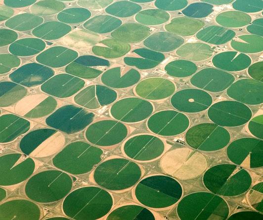Aerial irrigation circles