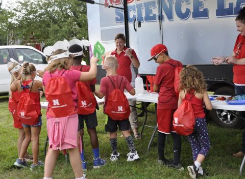 Children experiencing science at the 2018 Haskell Field Day