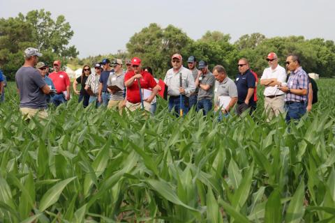 TAPS field day attendees examine field