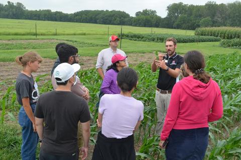 Extension field day discussion